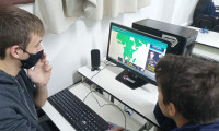 Jogo virtual na aula de geografia