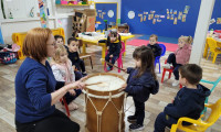 Aula de música no CEAPzinho - Bombo Leguero