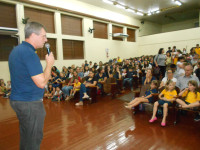 Mágico alemão encantou a plateia do CEAP
