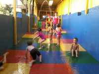 Curtindo as férias na escola