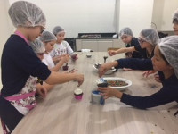 10.10.2018 - 3º ano do E.F. na cozinha pedagógica. Receita: CUPCAKES