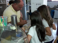 05.12.2018 - 3º ano em aula prática de economia