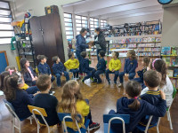  CEAPzinho - Pré 2 visita a biblioteca