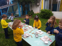 CEAPzinho - Brincadeira com massinha aromatizada 