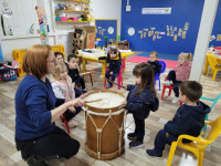 Aula de música no CEAPzinho - Bombo Leguero