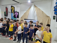 CEAPzinho - Alunos do Pré 2 receberam o seu Livro de Curiosidades