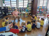 Maternal na Biblioteca