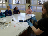 Oficina ensina boas práticas no Laboratório de Química