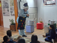 Visita do Sr. Alfabeto aos estudantes do 1º ano EF.