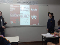 Estudantes do 8º ano realizam atividade interdisciplinar com foco em Esportes e Língua Inglesa